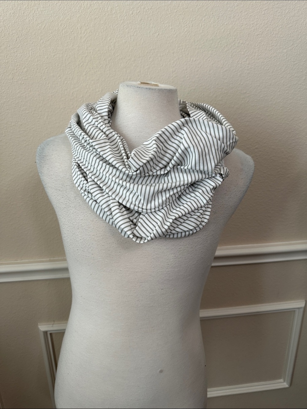 Craghoppers NOSILIFE INFINITY SCARF - soft grey stripe